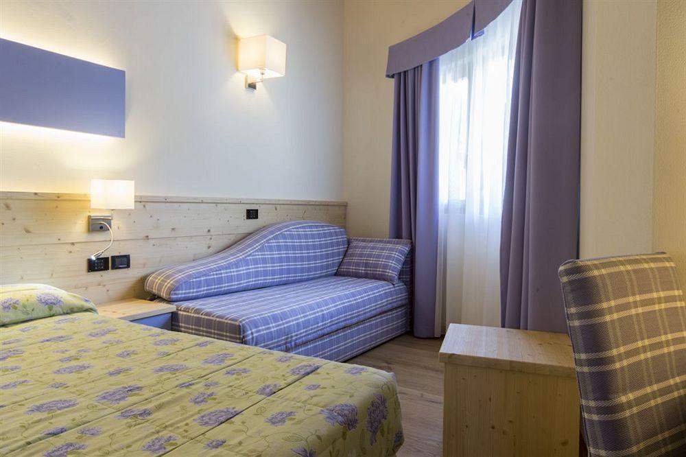 Alpholiday Dolomiti Wellness & Family Hotel Димаро Экстерьер фото