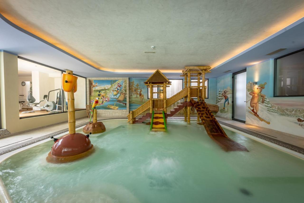 Alpholiday Dolomiti Wellness & Family Hotel Димаро Экстерьер фото