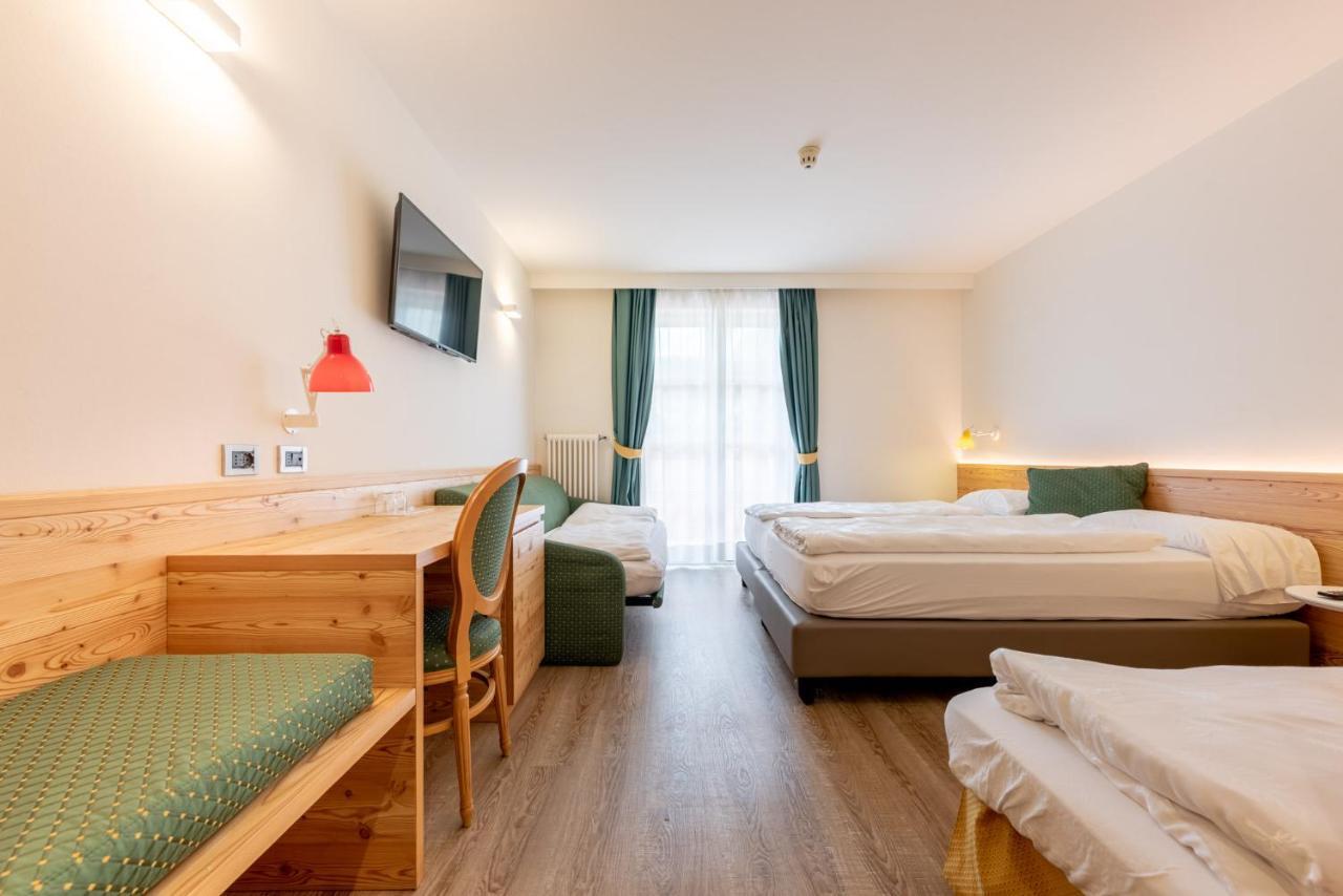 Alpholiday Dolomiti Wellness & Family Hotel Димаро Экстерьер фото