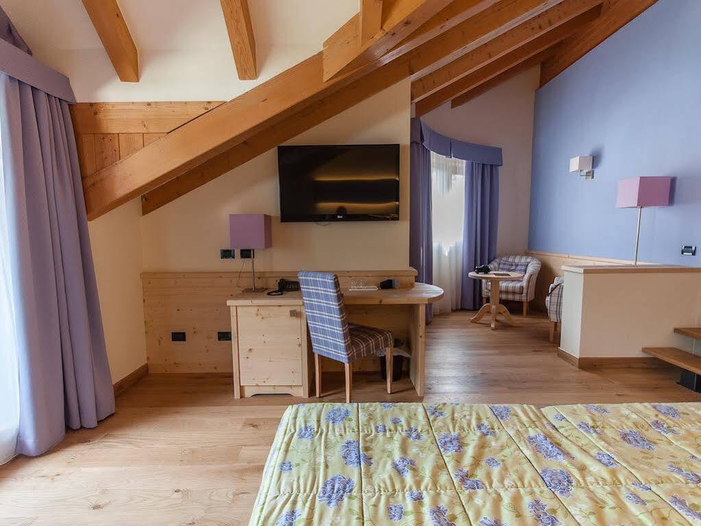 Alpholiday Dolomiti Wellness & Family Hotel Димаро Экстерьер фото